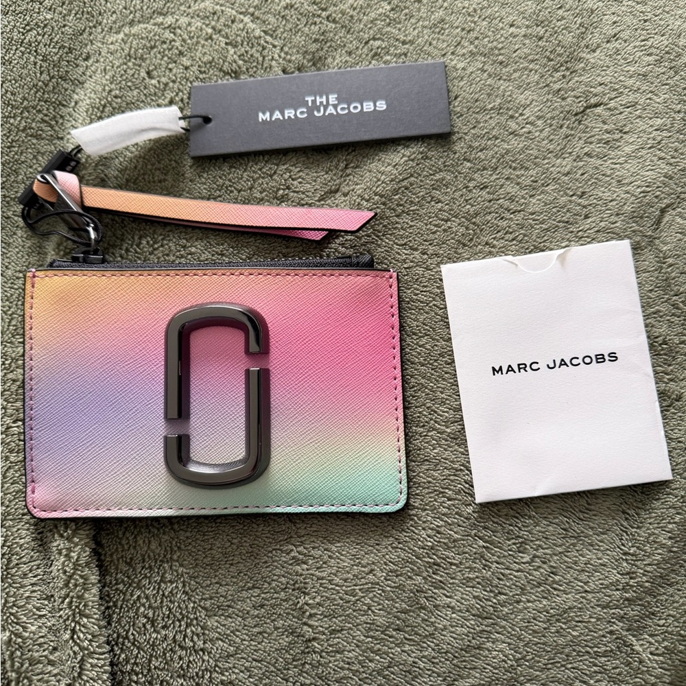 Brand New WT Marc Jacobs Pastel Rainbow Gradient Card Case with Wrist Strap